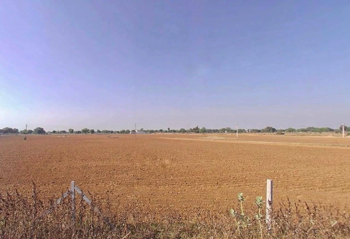 H4R3+W6 Balmukundpura at Basra, Rajasthan, India