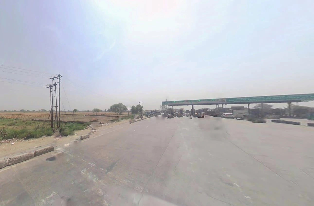 Luharli, Luharli 139 Basantpur Bangar, Uttar Pradesh 201314, India preview 2