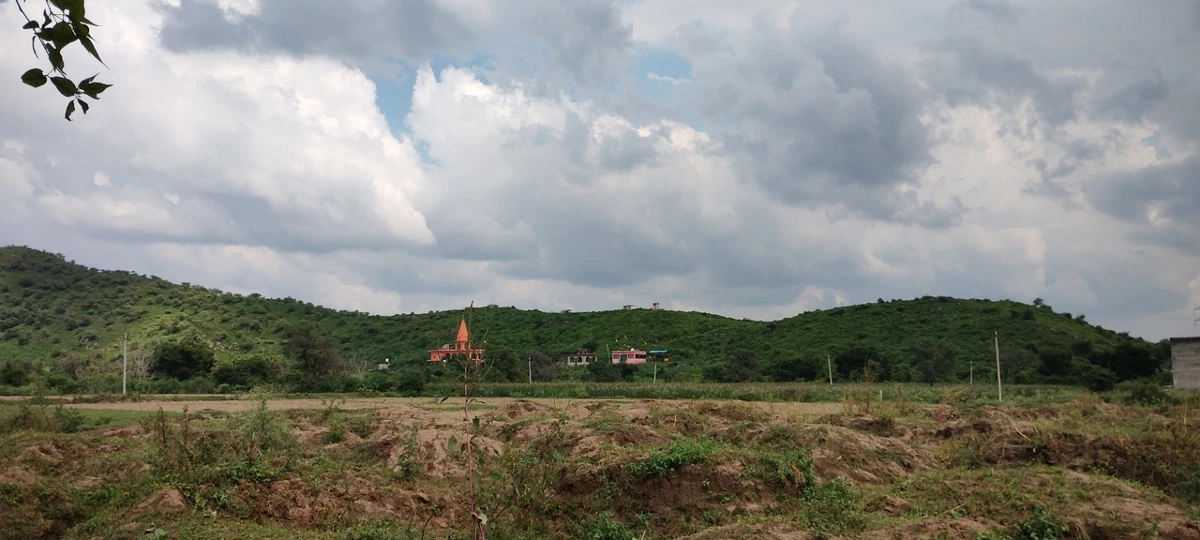 FRV8+G98, Jugrawar, Rajasthan 301001, India