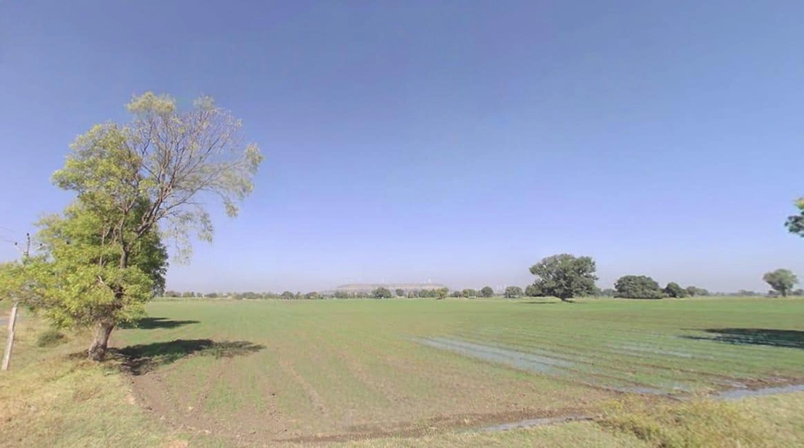 R2R8+MMP, Mandlawada, Madhya Pradesh 453771, India