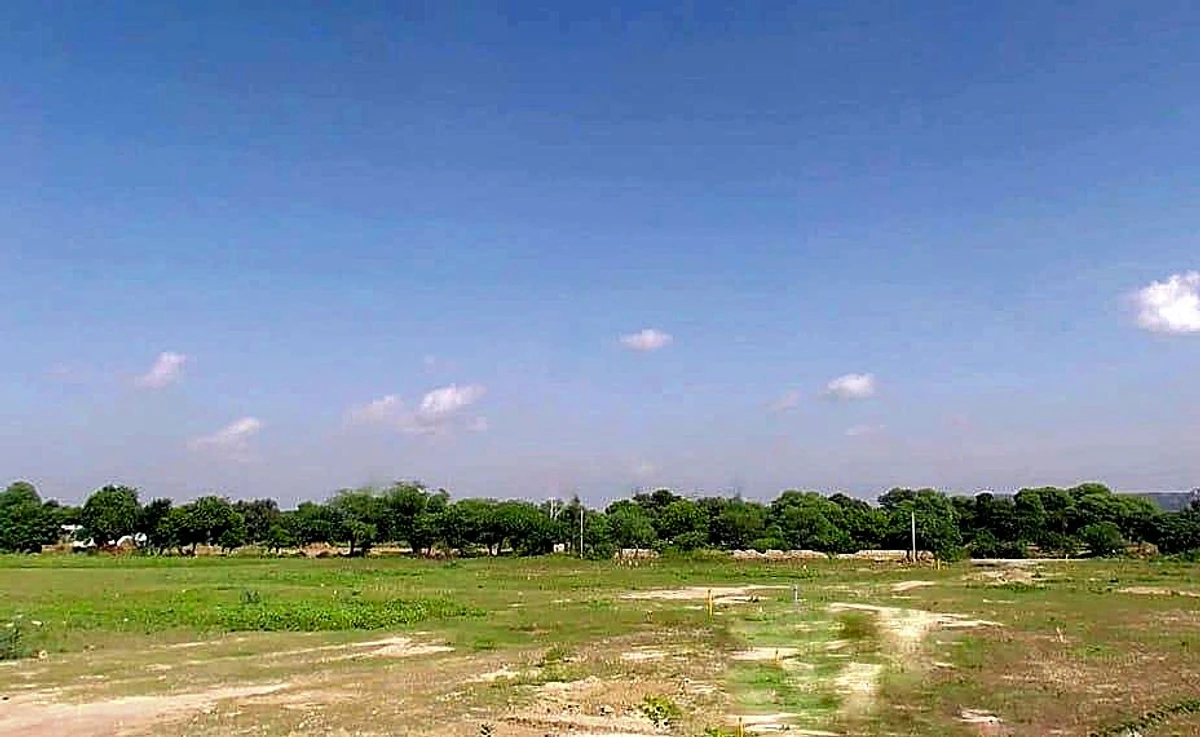 5X96+XC, Chak Charanwas, Rajasthan, India