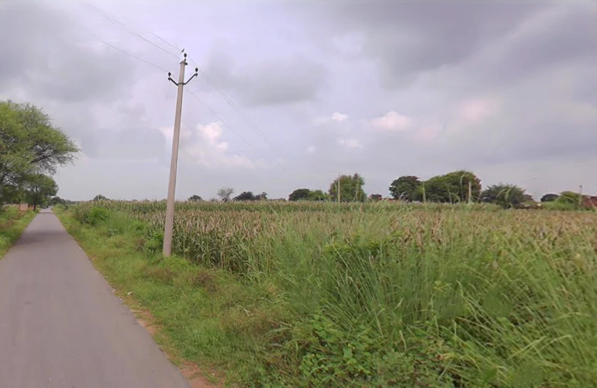 4PCP+QV4, Kiraoli, Korai, Uttar Pradesh 283110, India