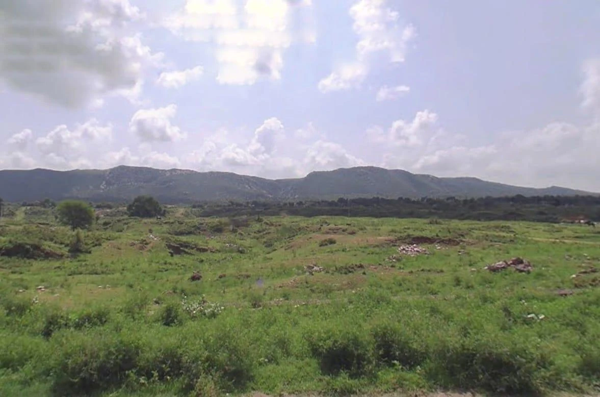 5X2G+H2V, Charanwas at Kali Pahari, Achrol, Rajasthan 303002, India