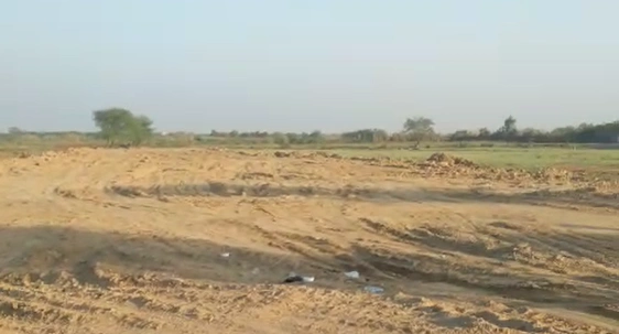 FFRM+M39, Govardhan, Uttar Pradesh, India