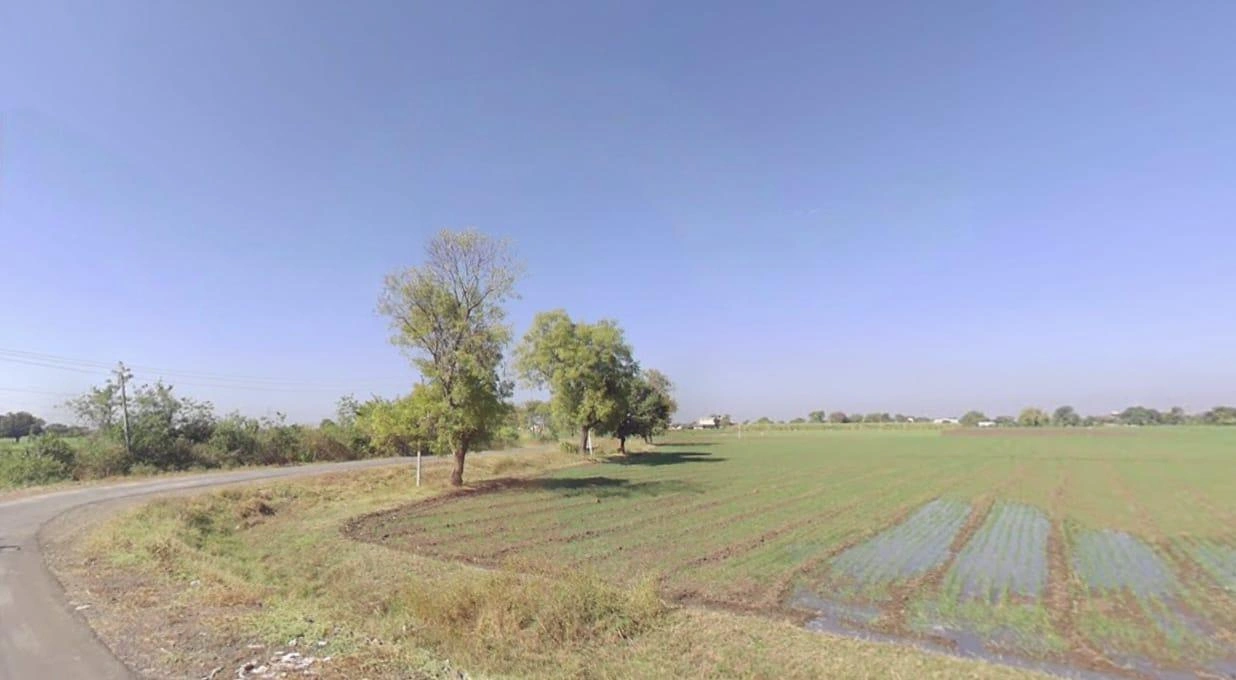 R2R8+MMP, Mandlawada, Madhya Pradesh 453771, India