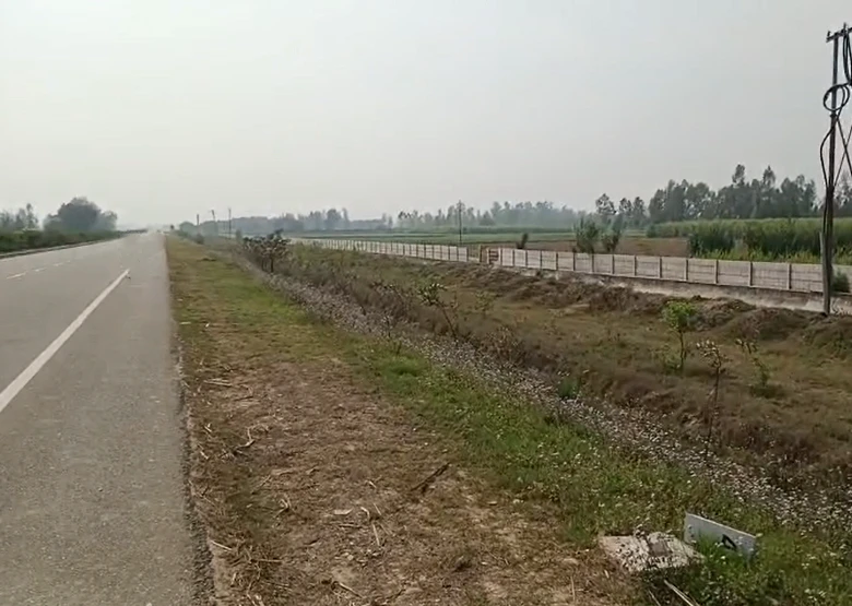 HJ4W+22C, Chharaura, Vrindavan, Uttar Pradesh 281003, India