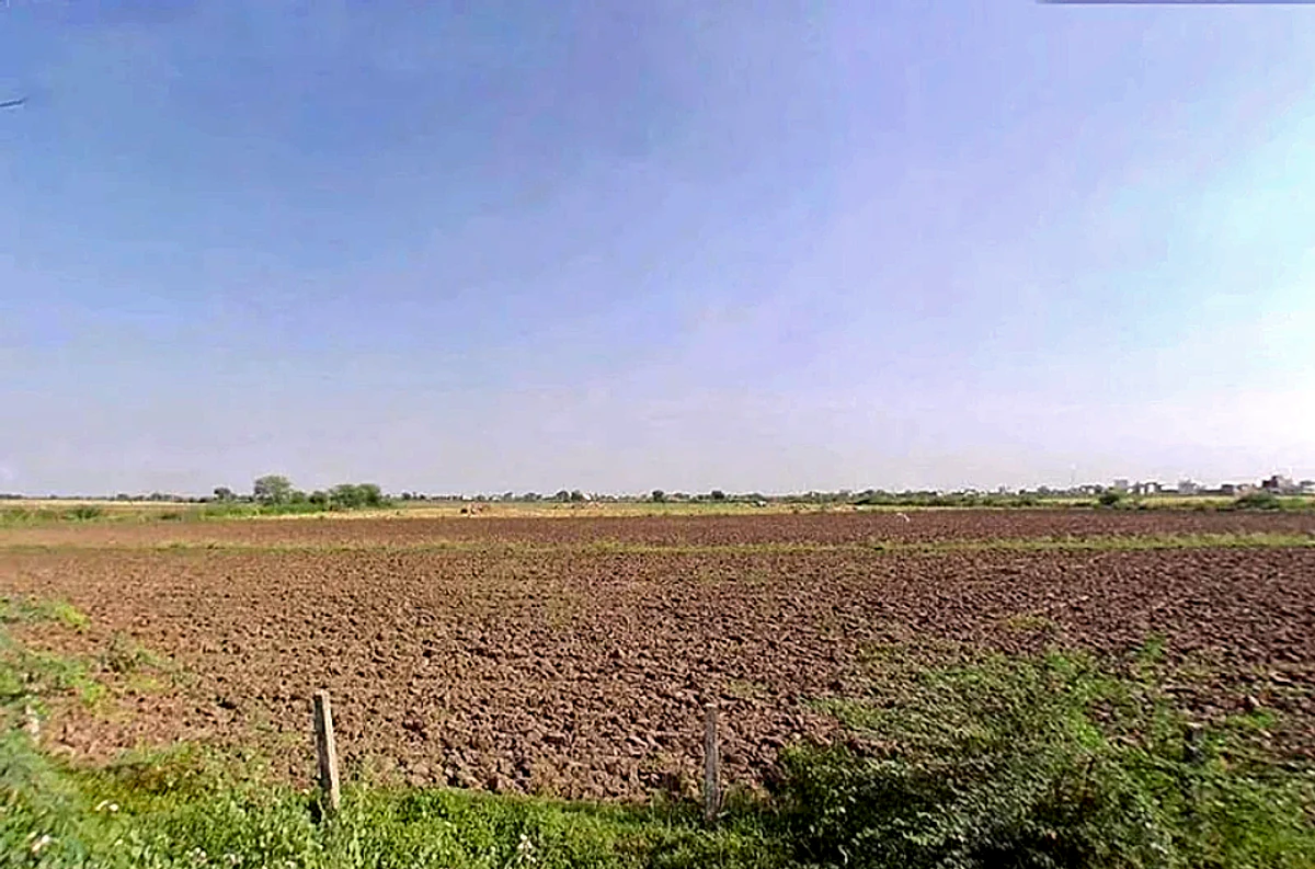 48Q2+6M8, Dharmpur, Uttar Pradesh 203393, India