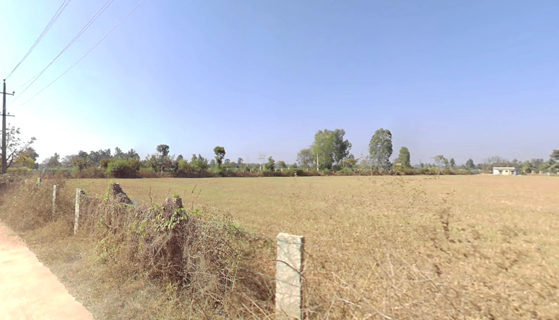 7F95+4P Huskur, Karnataka, India