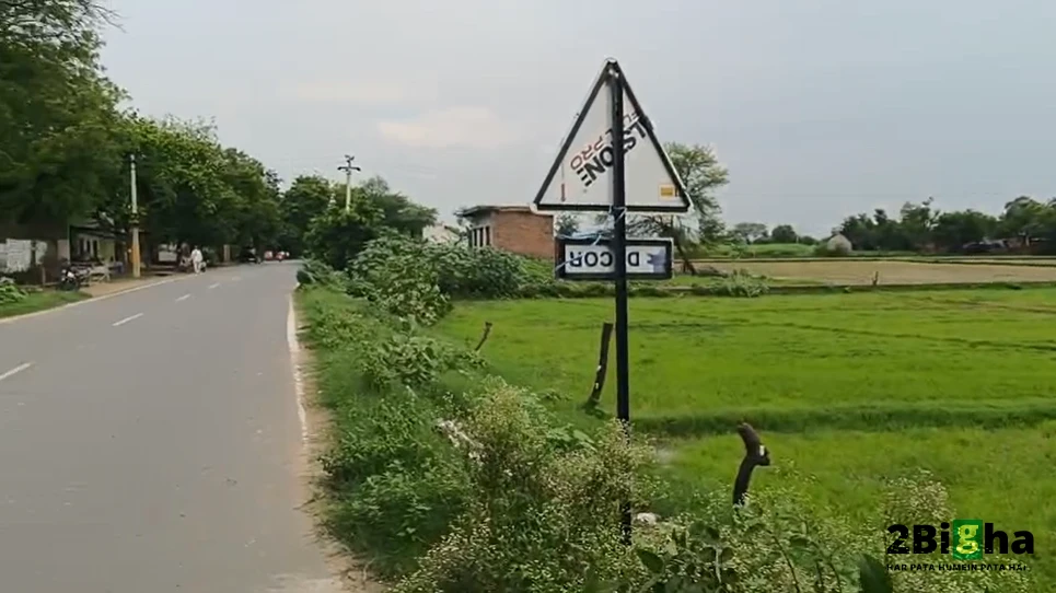 FXGH+FCR, Bichpuri, Uttar Pradesh 283105, India