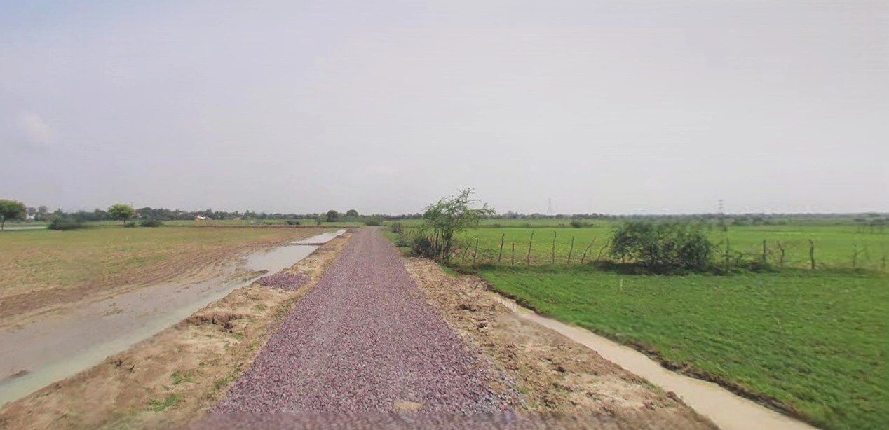 Majhola Pakarya, Pilibhit SH-29, Tanakpur Rd, Officer's Colony, Pilibhit, Uttar Pradesh 262001, India