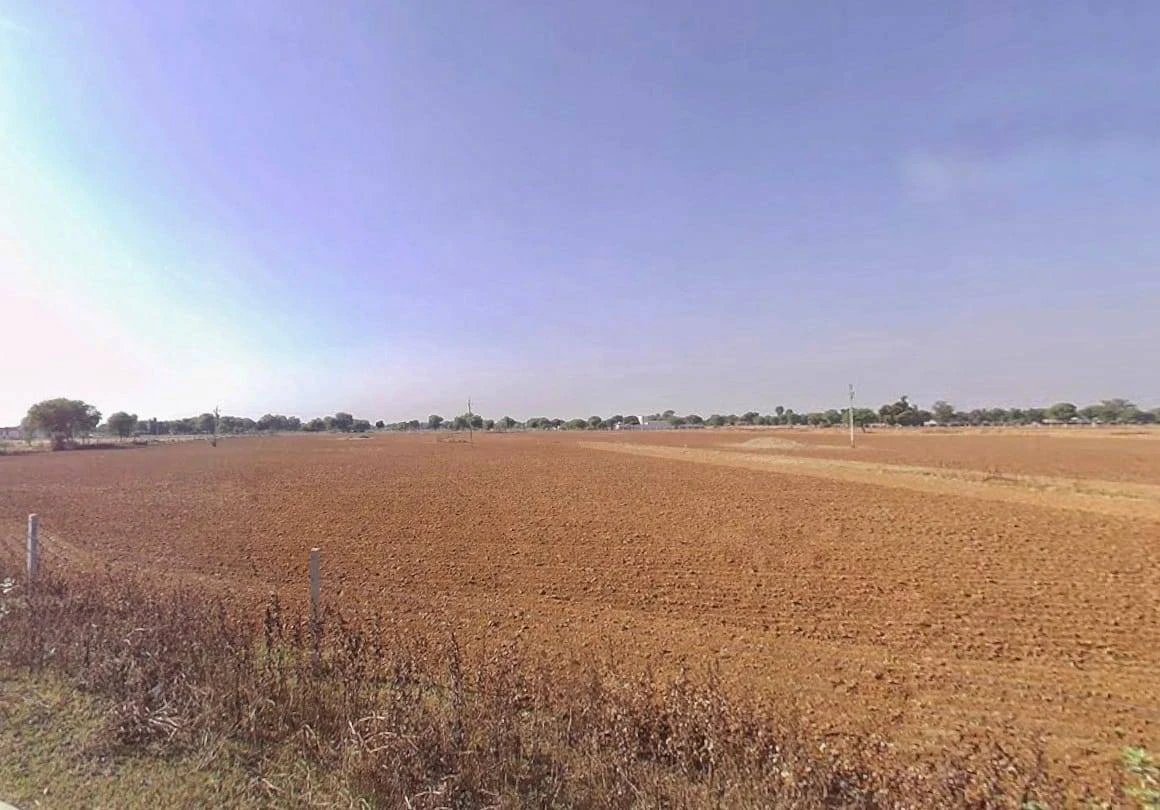 H4R3+W6 Balmukundpura at Basra, Rajasthan, India