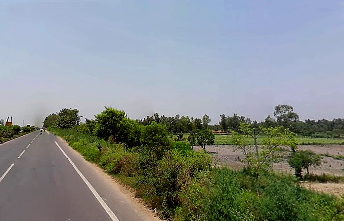 Q434+88C, Bangarpur, Uttar Pradesh 245205, India