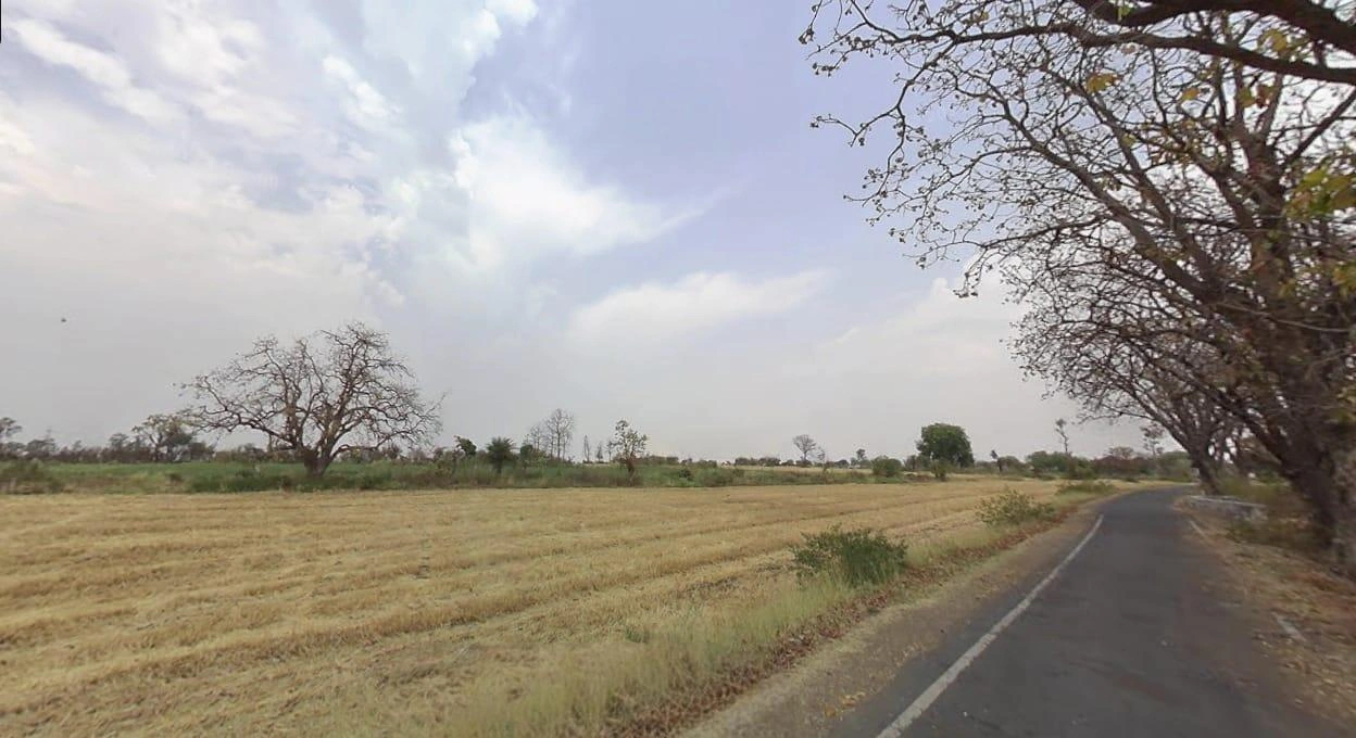CJQ5+H36, Raiyapur, Madhya Pradesh 456443, India