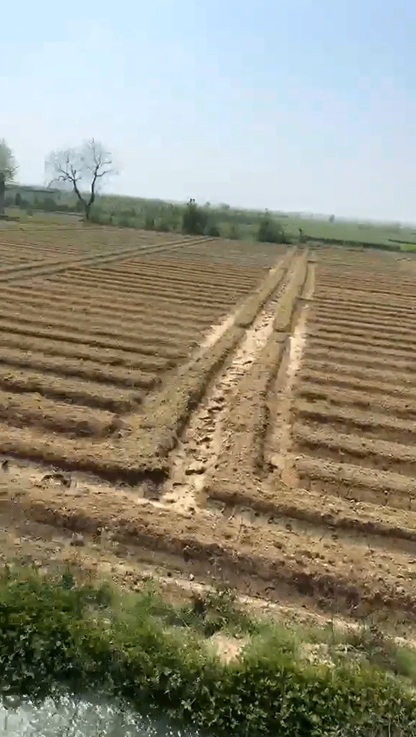 33R5+V7W, Aligarh, Barauli, Uttar Pradesh 202126, India